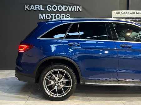 2021 Mercedes-Benz GLC Class 300 DE AMG LINE PREMIUM + 4M €39,950 thumbnail