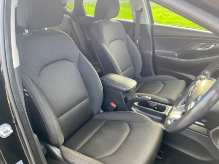 2018 Hyundai i30 I 30 FASTBACK 5DR €13,750 thumbnail