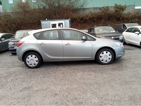 2012 Vauxhall Astra 1.4 I 5DR €3,900