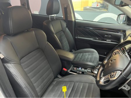 2019 Mitsubishi Outlander €23450! 2019 MITSUBISHI OUTLANDER PHEV G 2.4 AUTOMATIC / ELECTRIC HEATED SEATS / CRUISE CONTROL €23,450 thumbnail