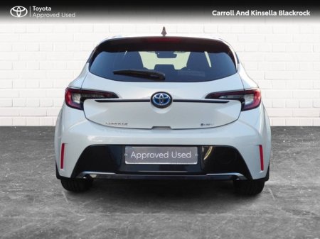2025 Toyota Corolla Hybrid Luna Sport HB €35,950