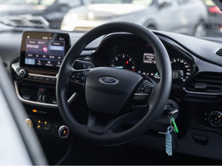 2020 Ford Fiesta TREND 1.5 TD 85PS M6 3DR 2DR €9,950 thumbnail