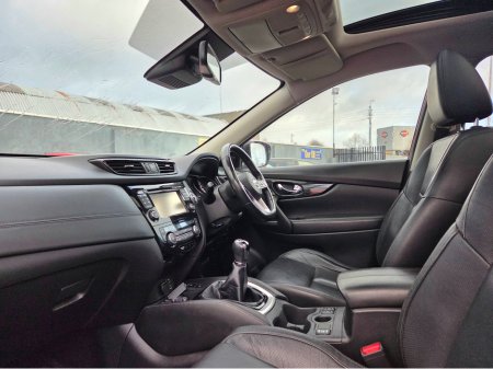 2020 Nissan X-Trail 1.7 DSL SVE 7 SEATER ** HUGE SPEC LOW MILEAGE IRISH CAR  ** PANORAMIC GLASS ROOF ** FULL LEATHER INTERIOR ** HEATED FRONT & REAR SEATS ** BEST AVAILABLE ** €23,995 thumbnail