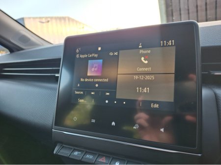 2021 Renault Clio DYNAMIQUE TCE 100 MY19 5DR thumbnail