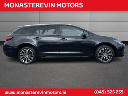 2022 Toyota Corolla SOL TS 4DR AUTO HYBRID - SAT NAV / HEATED SEATS €30,888