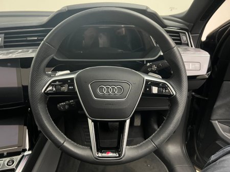 2023 Audi e-tron 55 VORSPRUNG SPORTBACK QUATTRO €56,990 thumbnail