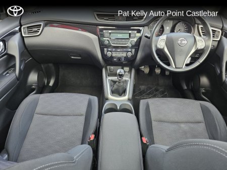 2016 Nissan Qashqai 1.5 SV MY16 SP E6 4DR €12,900 thumbnail