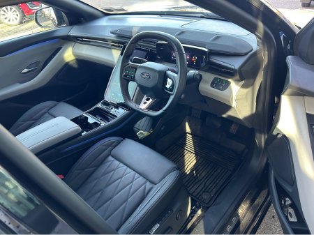 2025 Ford Capri PREMIUM EXTENDED RANGE €44,950