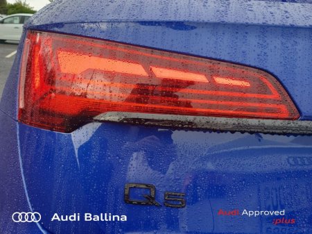 2025 Audi Q5 S line BLK ED Red Calipers*Sport steering wheel*and much More €72,900 thumbnail