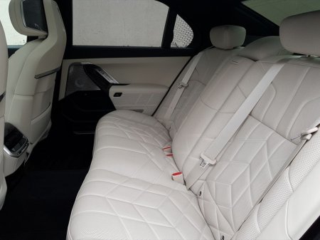 2024 BMW 7 Series 750e M Sport Pro €99,995 thumbnail