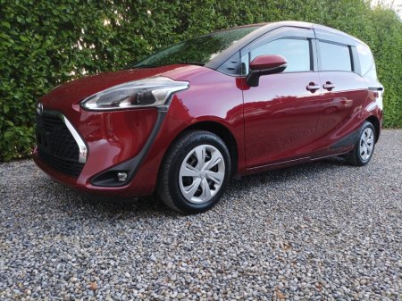 2019 Toyota Sienta 1.5 PETROL 5 SEATS RELIABLE AND ECONOMICAL JUST FULLY SERVICED 4 NEW TYRES 2 YEARS NCT 1 YEAR ROAD TAX REVERSE CAMERA PARK DISTANCE ASSIST TOUCH SCREEN RADIO WITH APPLE CAR PLAY + ANDROID AUTO €17,850 thumbnail