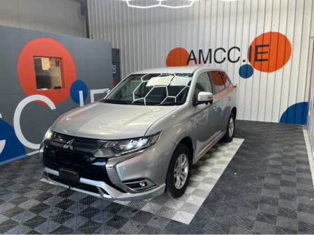 2020 Mitsubishi Outlander 2020 MITSUBISHI OUTLANDER PHEV LIMITED EDITION 2.4L HYBRID / 33K KMS / HEATED SEATS, REVERSE CAMERA & MORE €24,950