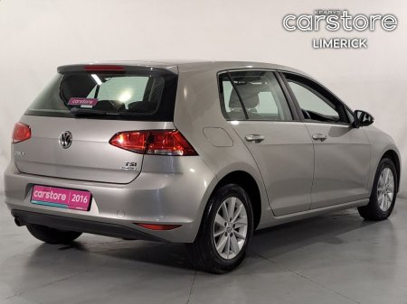 2016 Volkswagen Golf  €15,890