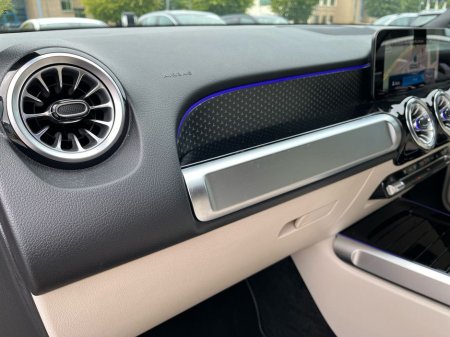 2025 Mercedes-Benz GLB 200D Progressive Line 7 Seater SUV *Saving €12,134 from New* €59,950 thumbnail