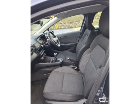 2020 Renault Clio DYNAMIQUE TCE 100 MY19 5DR V €12,950 thumbnail