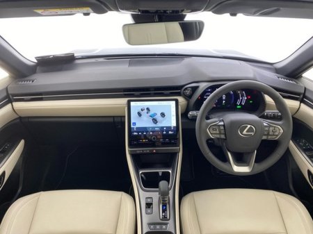 2025 Lexus LBX Elegant €39,950 thumbnail