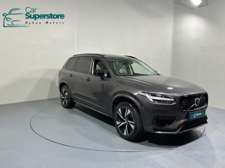 2023 Volvo XC90 T8 AWD Dark Theme