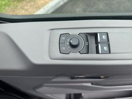 2025 Volkswagen Transporter  €42,475 thumbnail