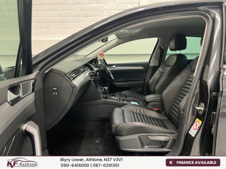 2022 Volkswagen Passat SEL 2.0TDI 150bhp 4dr DSG Auto - 221 Reg €29,995 thumbnail