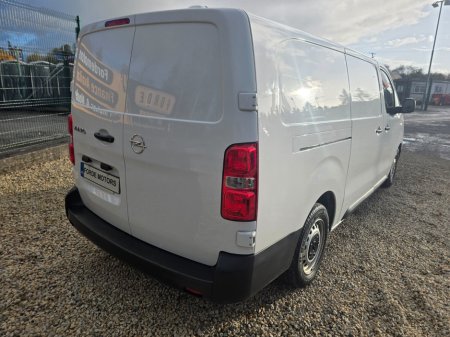 2022 Opel Vivaro  €14,000