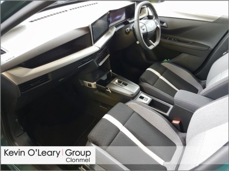 2025 Opel Frontera Hybrid Elegance 1.2 100hp automatic €32,195 thumbnail