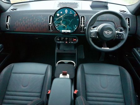 2025 MINI Countryman Cooper Classic thumbnail
