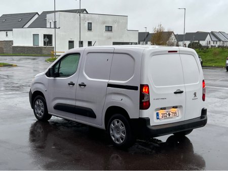 2020 Peugeot Partner 1.5 BLUE HDI 75 PANELL PANELLED 6.2 3 €9,900 thumbnail