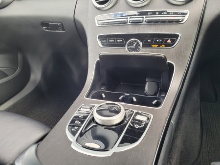 2021 Mercedes-Benz C Class C300de AMG Line Edition €31,990 thumbnail