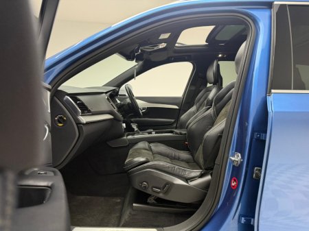 2017 Volvo XC90 R-DESIGN GT D4 *7 SEATER* €31,990 thumbnail