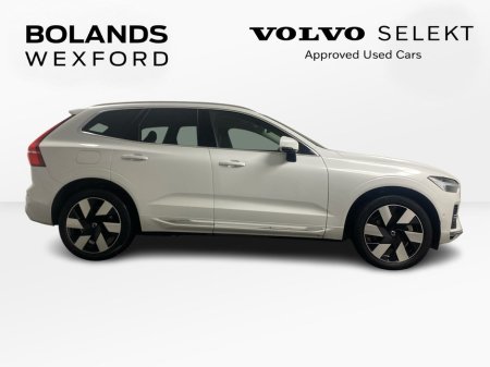 2023 Volvo XC60 White Volvo XC60 Plug-in Hybrid €55,995