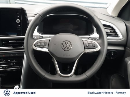 2026 Volkswagen T-Roc T-ROC ED 75 2.0TDI M6F 116HP thumbnail