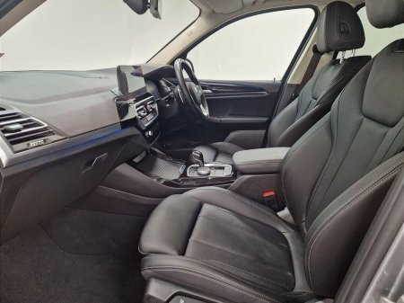 2024 BMW X3 xDrive30e xLine €54,975 thumbnail