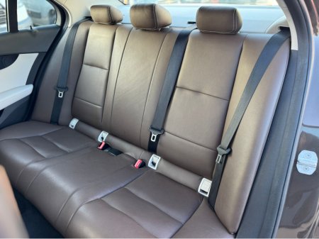 2015 Mercedes-Benz C Class AUTO LOW KMS €14,950 thumbnail