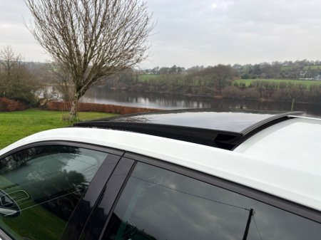 2016 Volkswagen Golf 2.0 TDI 5DR 150HP Edition-40 €10,950 thumbnail