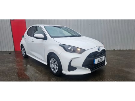 2020 Toyota Yaris automatic 1.5 hybrid/petrol 5dr new model low kms €13,750