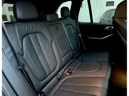 2022 BMW X5 XDRIVE45E M SPORT AUTO €56,950 thumbnail