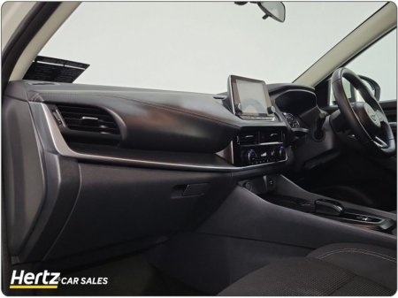 2023 Nissan Qashqai ePOWER SV 1.5 Hybrid Auto €26,395