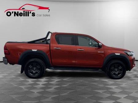 2022 Toyota Hilux 2.4 SR5 DOUBLE CAB 4DR #296 €34,999