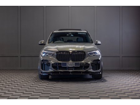 2022 BMW X5 xDrive45e M Sport €63,950
