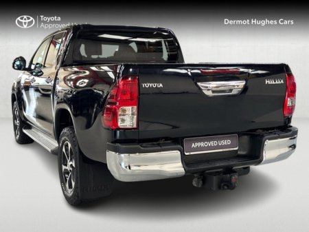 2020 Toyota Hilux DOUBLE CAB SR5 4DR €29,000