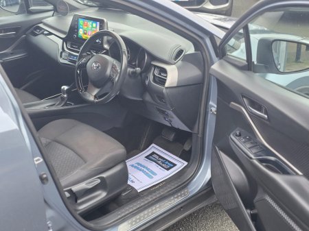 2021 Toyota C-HR 1.8 ICON 120BHP HEV 5DR A €19,950 thumbnail