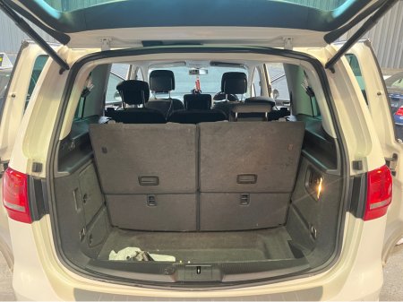 2014 Volkswagen Sharan DBA-7NCTH 5DR AUTO 7S €10,995 thumbnail