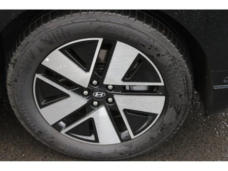2025 Hyundai Ioniq 9 RWD standard (Long Range) Platinum €75,950 thumbnail