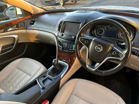 2017 Opel Insignia LIMOUS ELITE 170PS 5DR 2.0 CDTI thumbnail