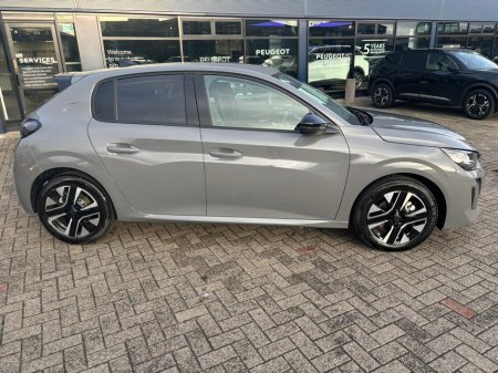 2026 Peugeot 208  €30,795