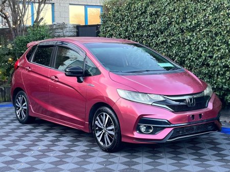 2018 Honda Fit F-PACKAGE 1.5 HYBRID // REVERSE CAMERA // ADAPTIVE CRUISE CONTROL // DIAMOND CUT ALLOYS €12,900