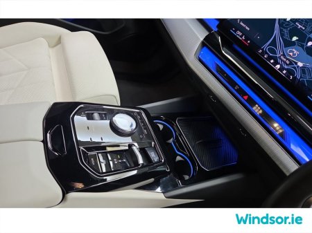 2023 BMW i5 MSPORT PRO 84 kWh €55,995 thumbnail