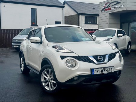 2017 Nissan Juke SV Premium – Pearl White, High Spec