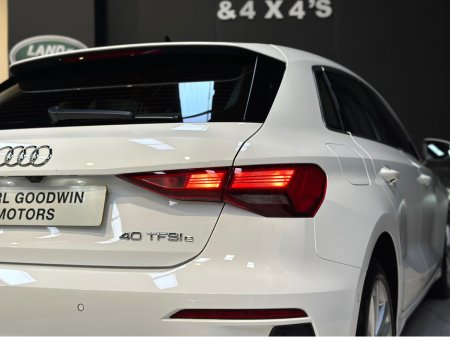 2024 Audi A3 40 TFSIe HYBRID SPORT AUTO €32,950 thumbnail