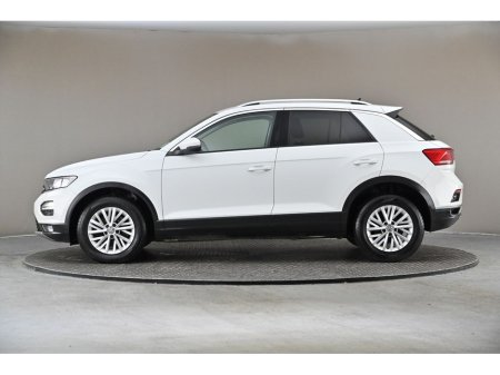 2019 Volkswagen T-Roc 1.6 TDI DESIGN 115BHP 6SPD *CARPLAY*ANDROID*PARK SENSORS* €21,190 thumbnail